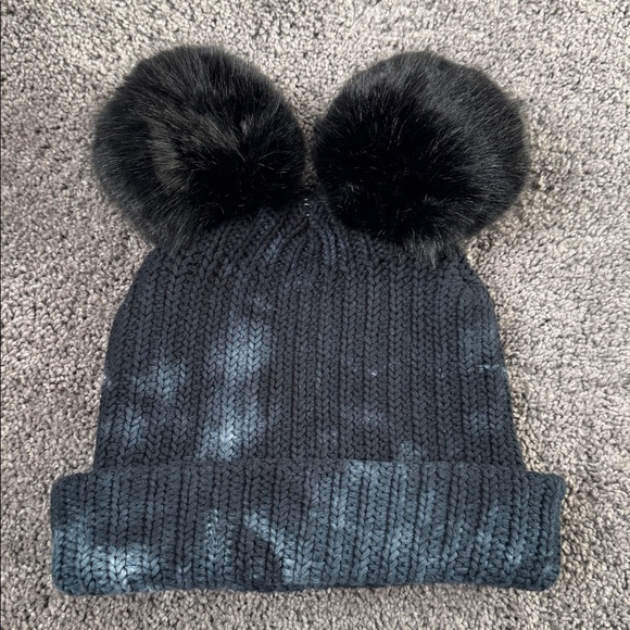 Limited Edition Disney x Love Your Melon Mickey Blue Tie Dye Double Pom Beanie - Picture 4 of 7